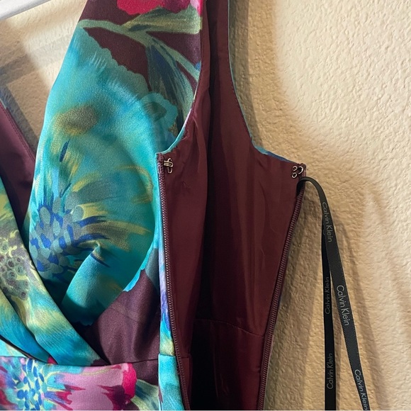 NWOT Calvin Klein Tropical Blue & Pink Floral Satin sleeveless midi dress. Small - Picture 8 of 10